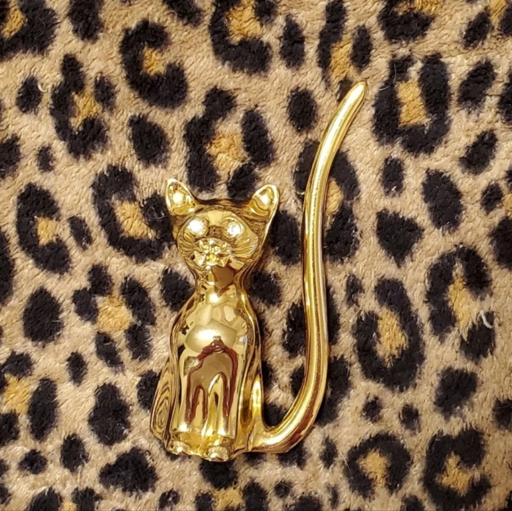 Gold Rhinestone Eye Cat Ring Holder